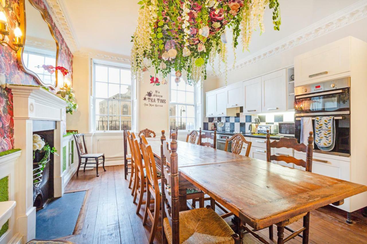 The Wonderland Townhouse - Alice In Wonderland 7Bdr Home Μπαθ Εξωτερικό φωτογραφία